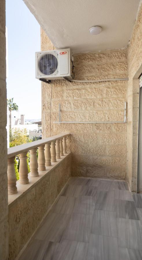 Apartment Luxury 3br Apartment, Der Ghbar 165m2 *